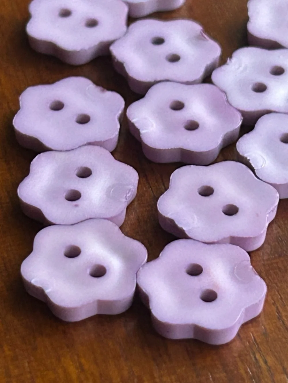 12 unused buttons - Picture 4 of 6